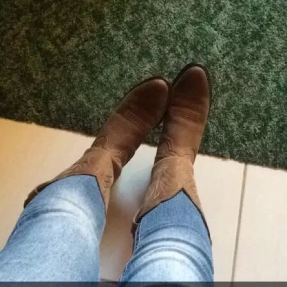 elliebell14