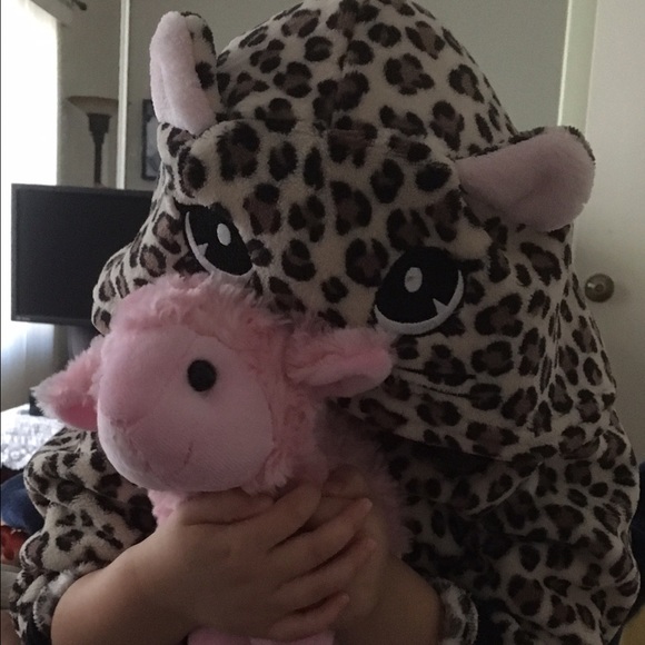 Poshmark profile picture for @thinker