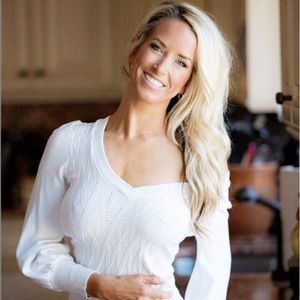 Meghan Tieff's Closet (@meghantieff) | Poshmark