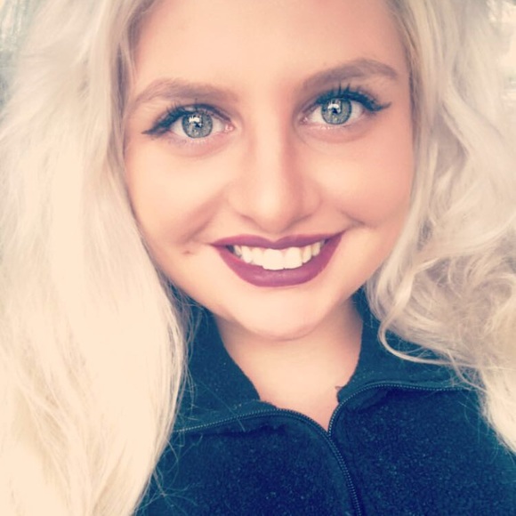 anniekay93