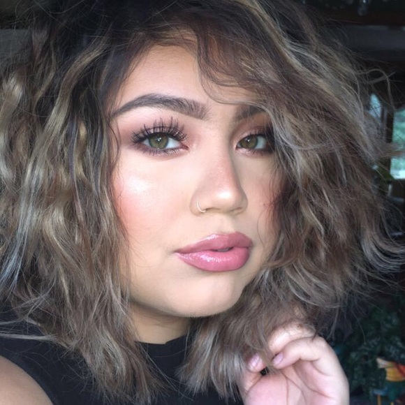 daisynicolee
