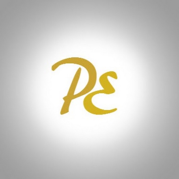 Poshmark profile picture for @strep