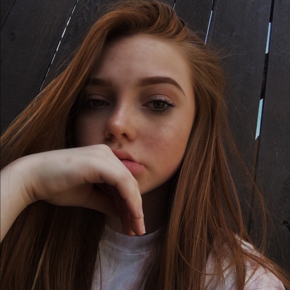halliebigelowww