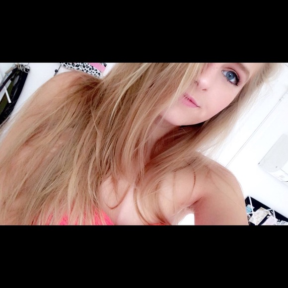 _emma_leigh_