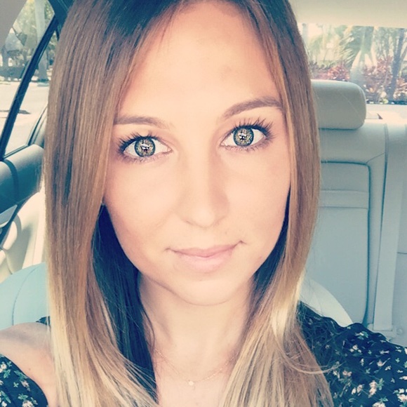 nicoleroland