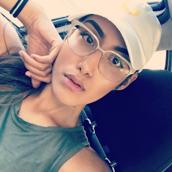 ellavvic