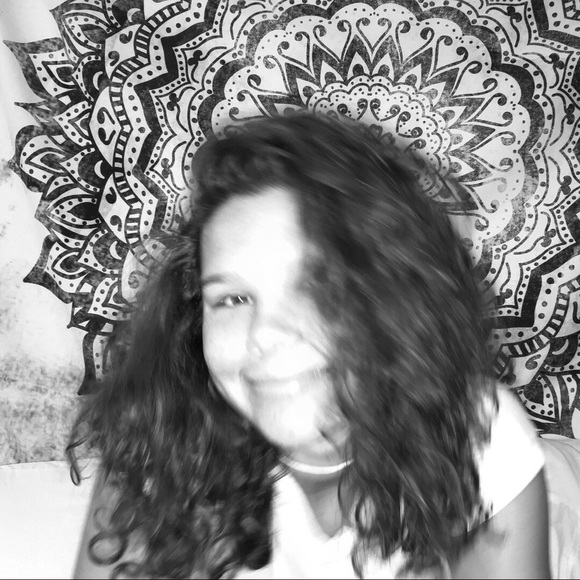 ellarhodesss