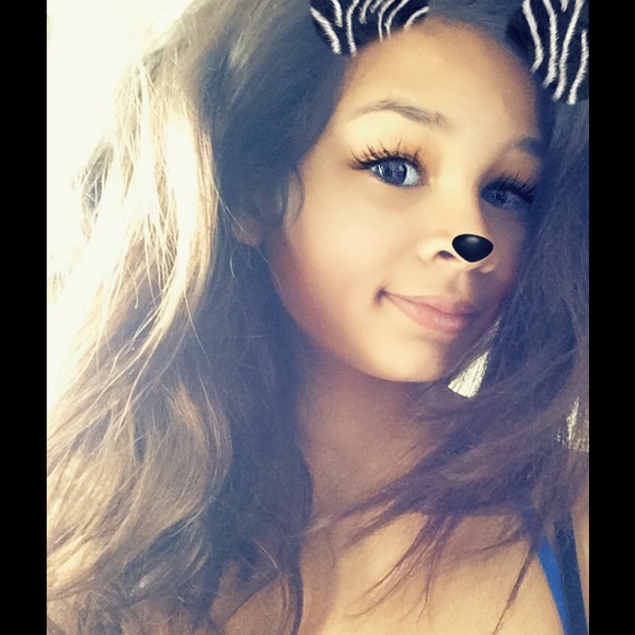 itz_nella