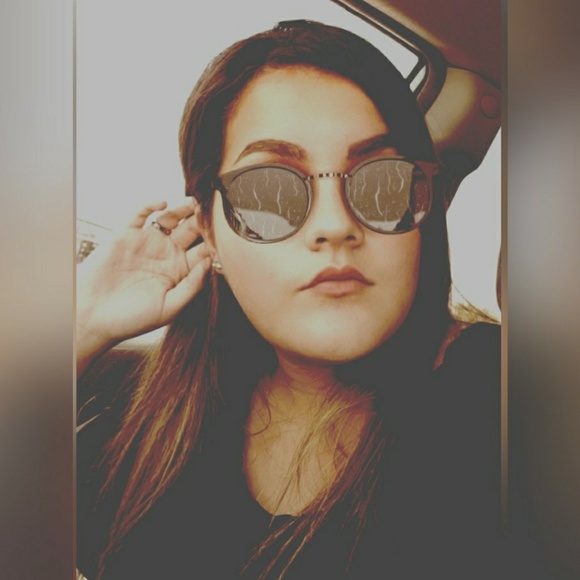 divinedimples