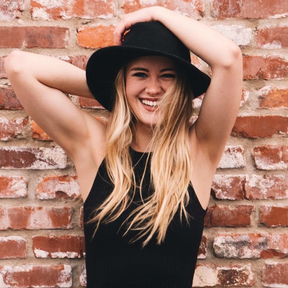 rachelcaitlin