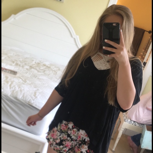 nikkibusby
