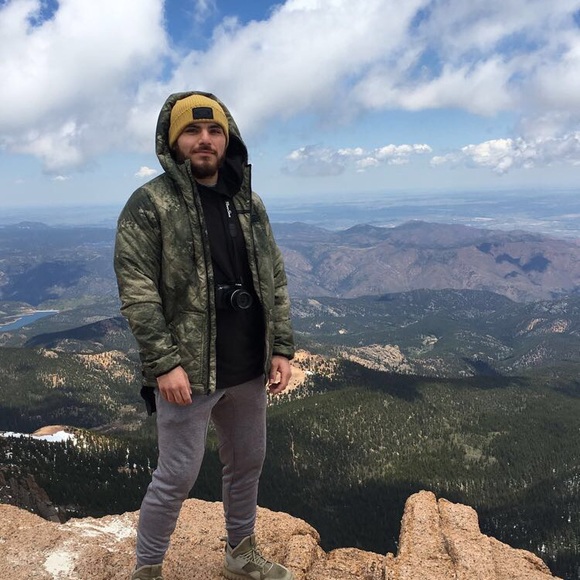 twitchstud1030