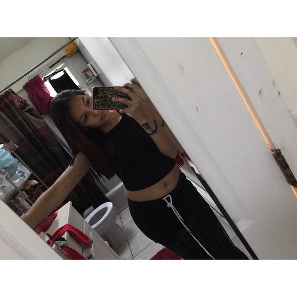 uhhuhhoneeyy