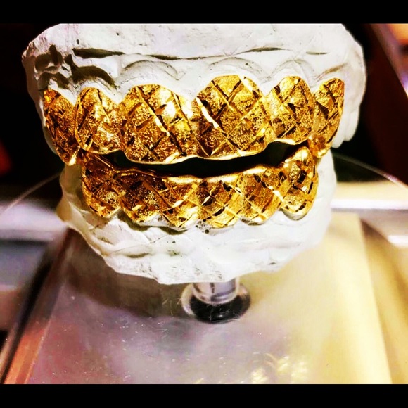authentic grillz s closet