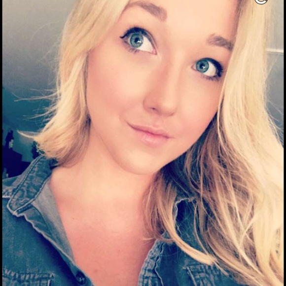 carolinelore_r