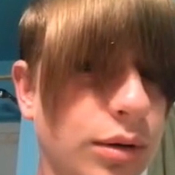 kyle_poops
