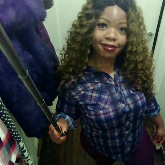 Poshmark profile picture for @geishas