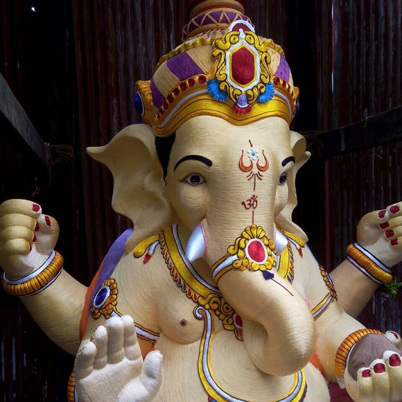 Poshmark profile picture for @ganpati