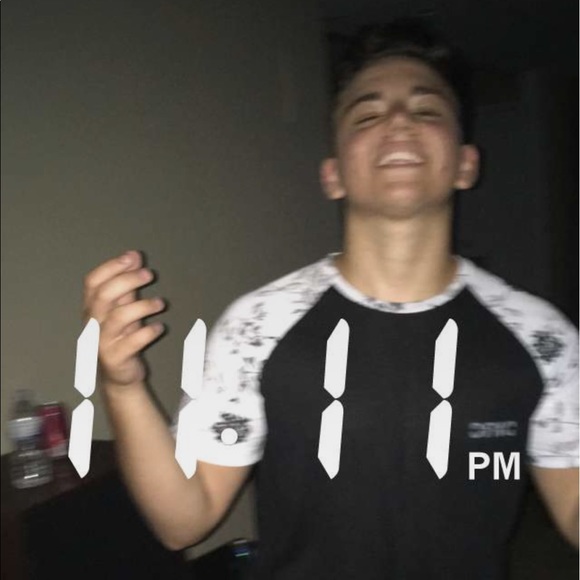 Poshmark profile picture for @confuse