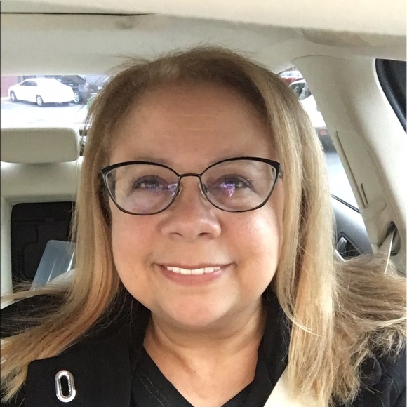 angeliqueburton