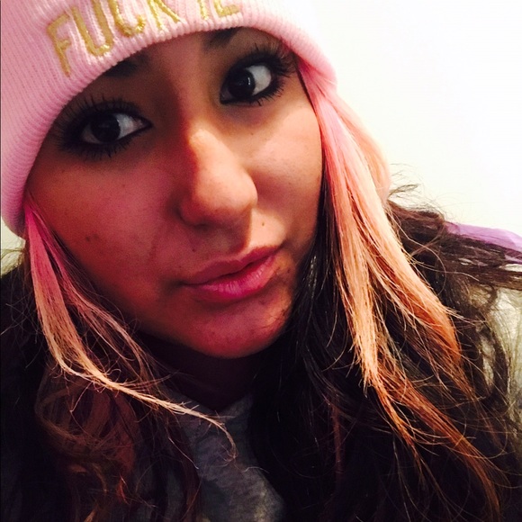 pinkykillzzh