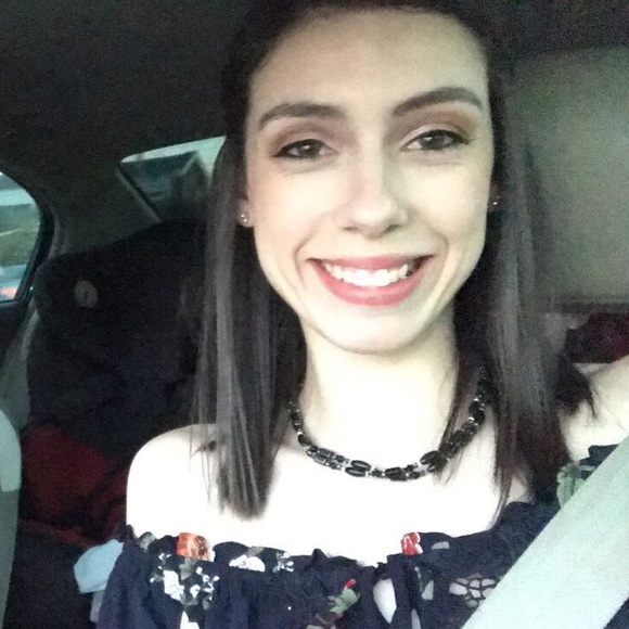 stefaniearnall
