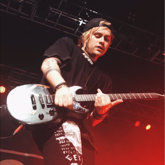 izzy7744