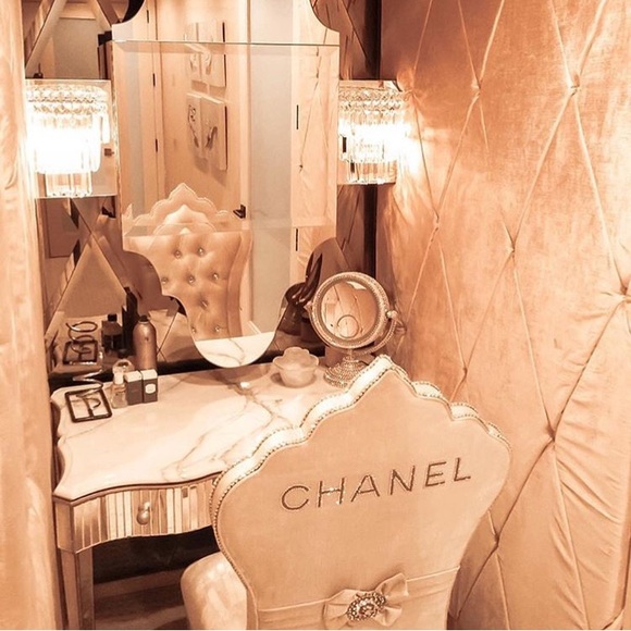shannas_closet