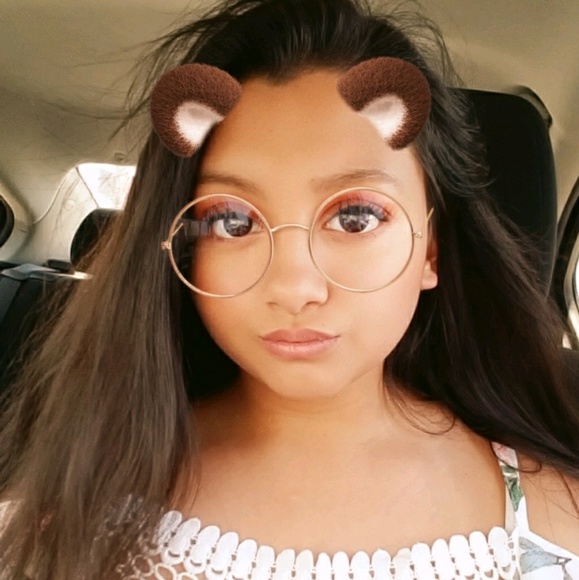 mela_anie24