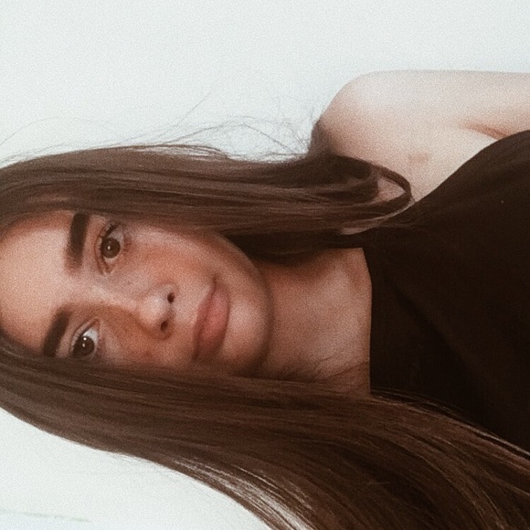 alexisjohnstonn