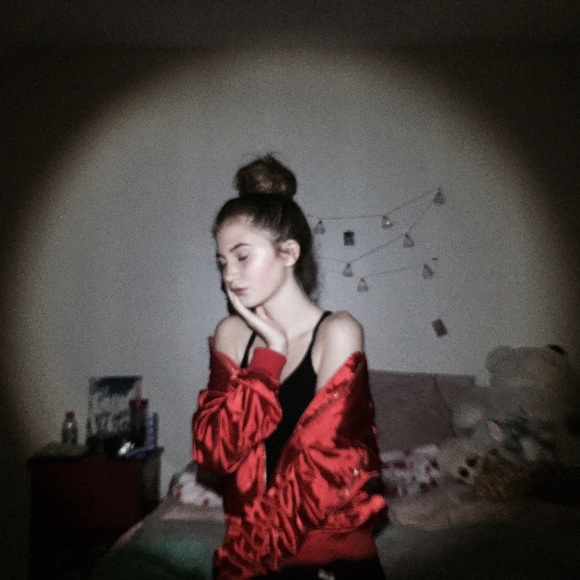 leonaelaine