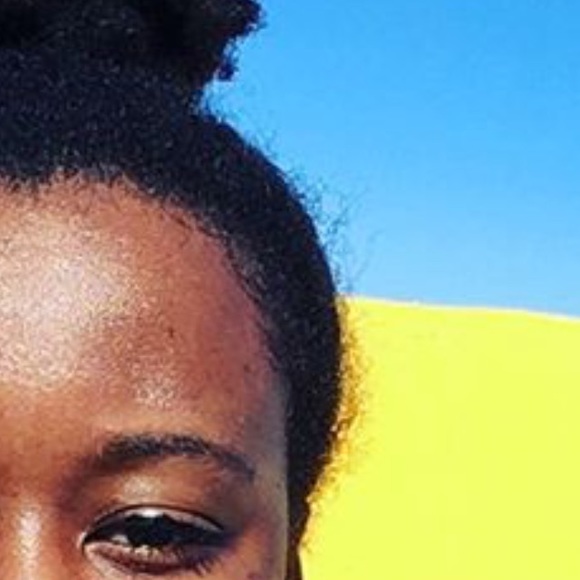 miss_badu_gray
