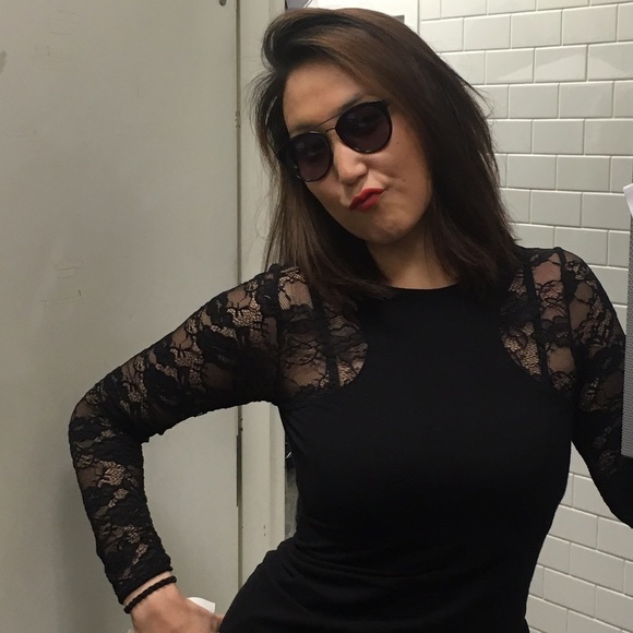 Poshmark profile picture for @tsoogii