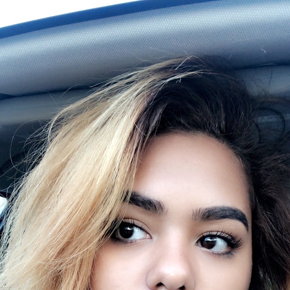 sharlineanaya