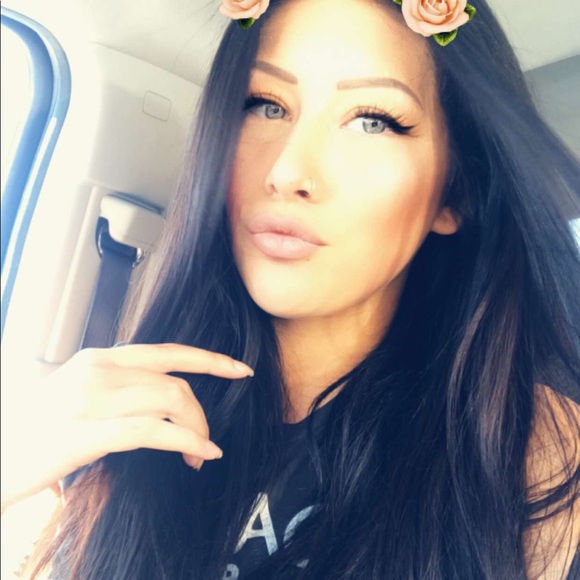 devaniemichaela