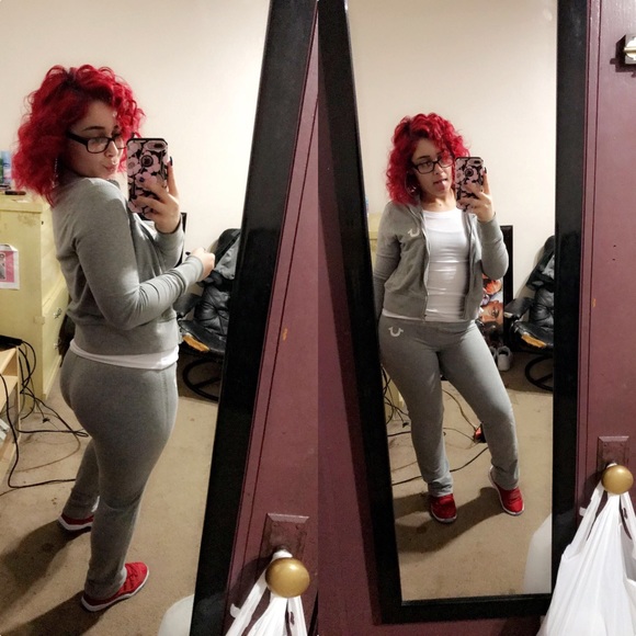 whiteeegirrll