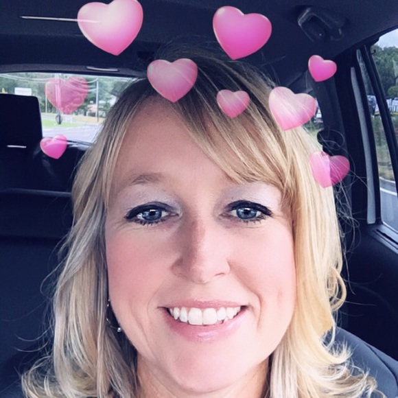 laurakurmin28