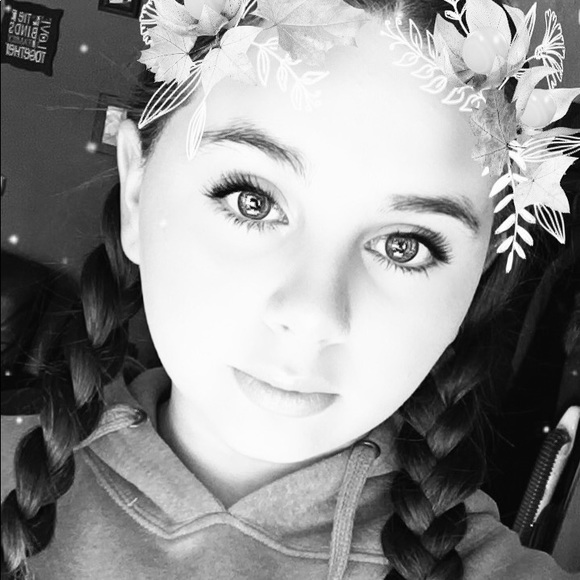 lexis_a_marie