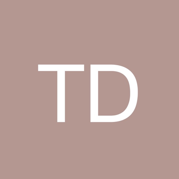 Poshmark profile picture for @femdom