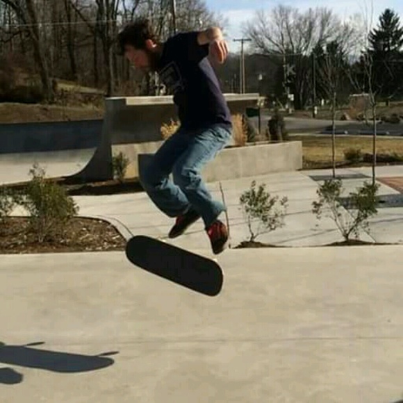 edmo83